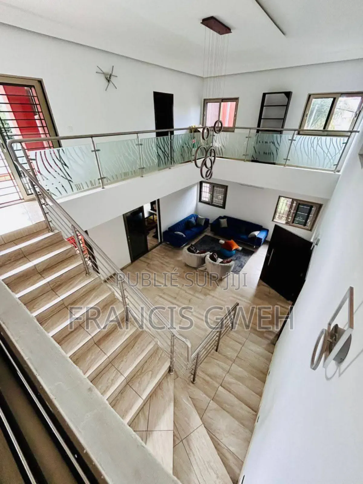 7chbre Duplex dans Francis Gweh, Cocody à Vendre