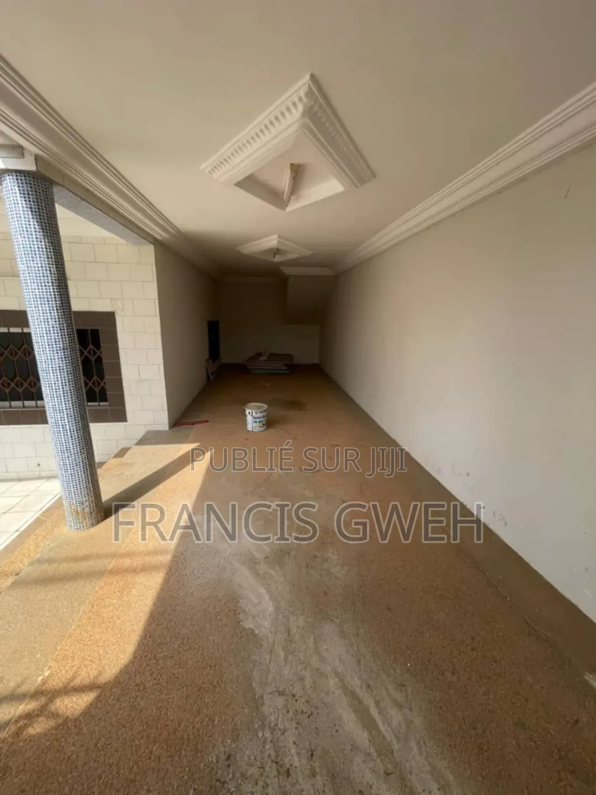 4chbre Duplex dans Francis Gweh, Cocody à Louer