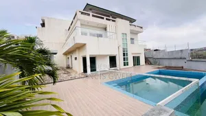 8chbre Duplex dans Francis Gweh, Cocody à Louer