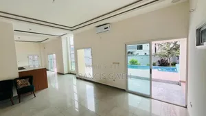 8chbre Duplex dans Francis Gweh, Cocody à Louer