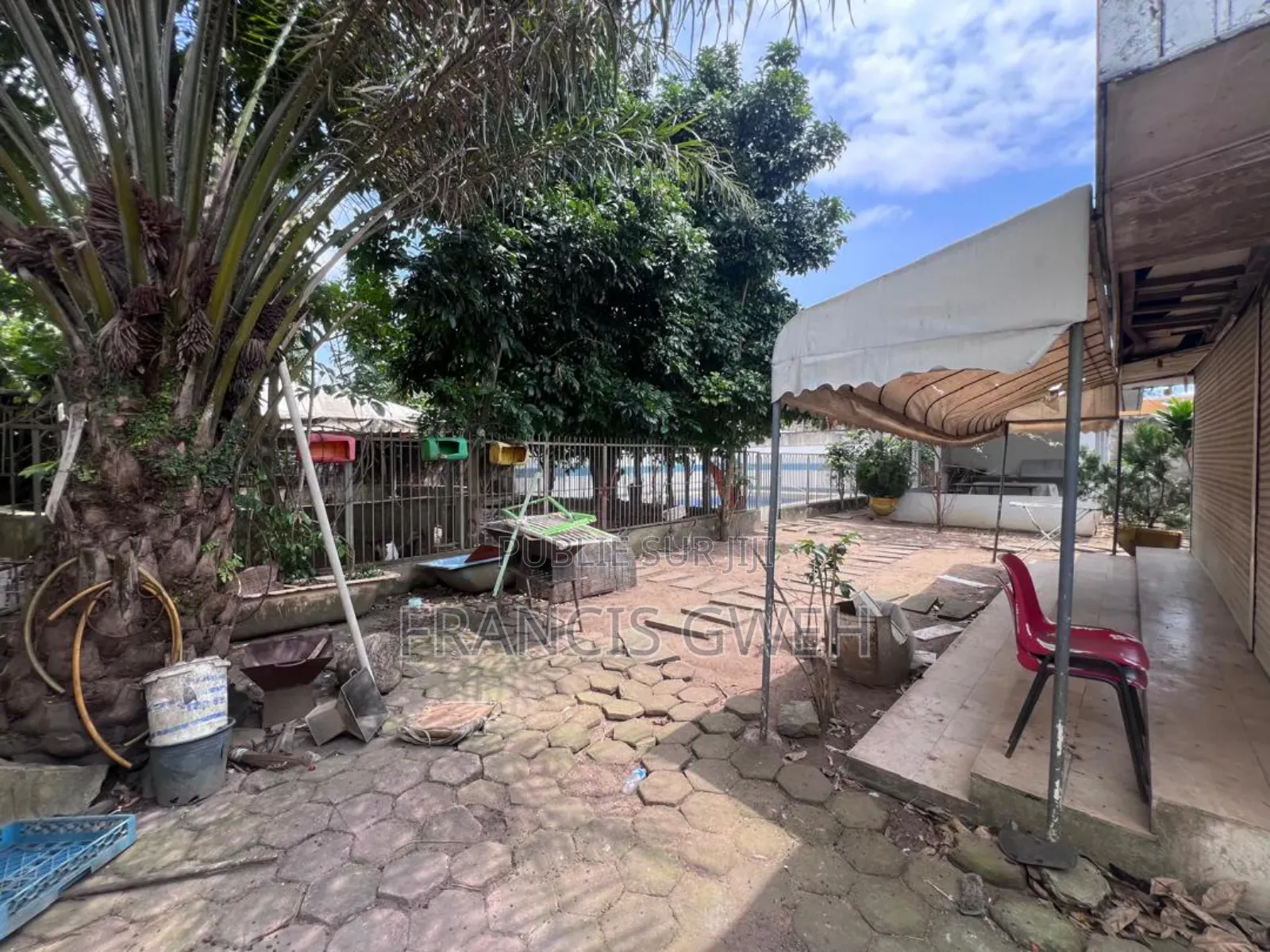 7chbre Duplex dans Francis Gweh, Cocody à Louer