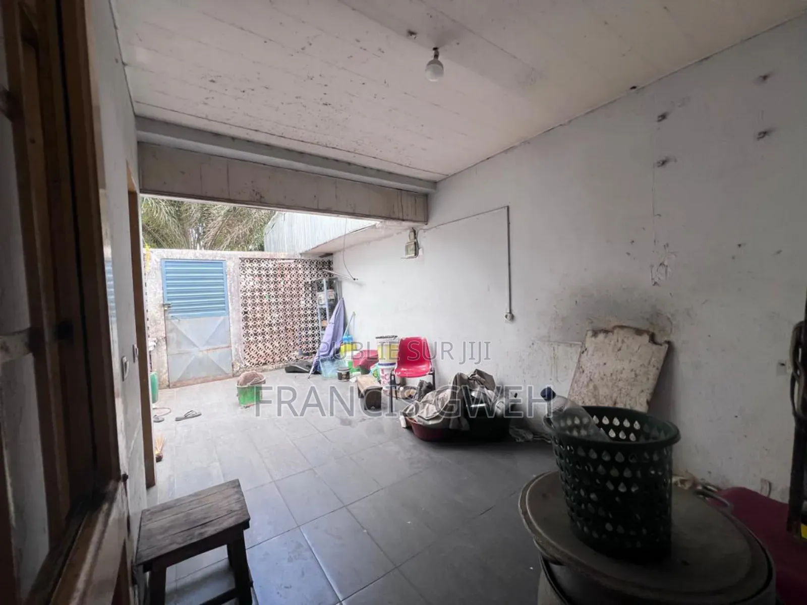 7chbre Duplex dans Francis Gweh, Cocody à Louer