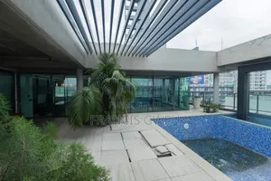 4chbre Appartement dans Francis Gweh, Cocody à Louer