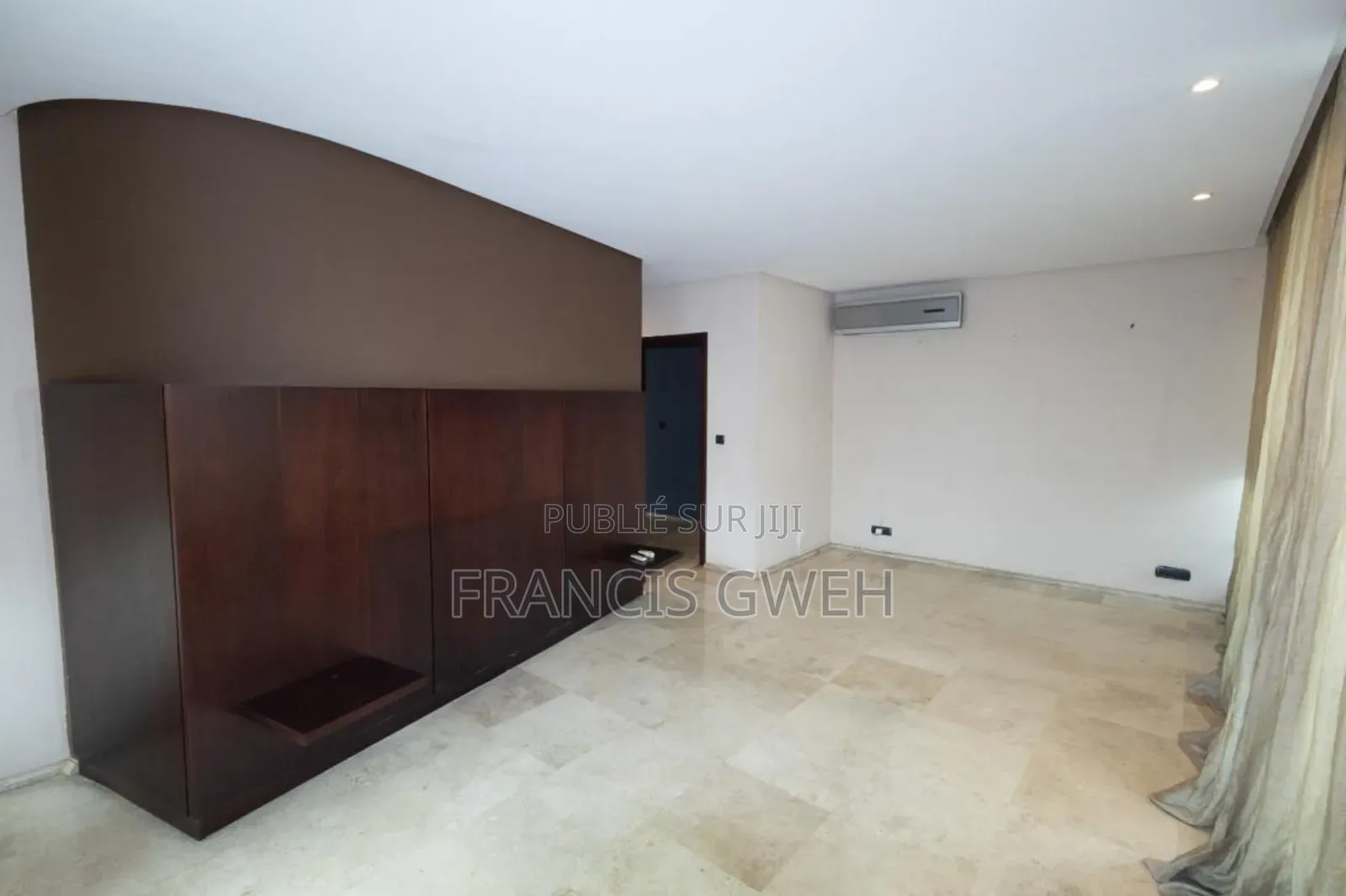 4chbre Appartement dans Francis Gweh, Cocody à Louer