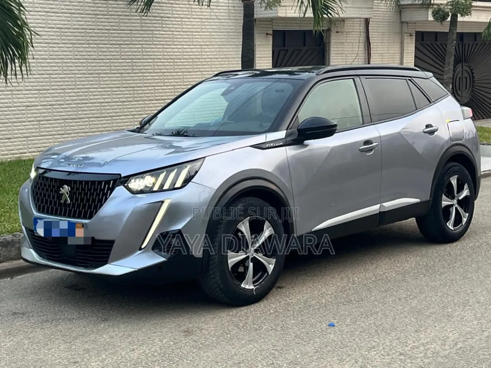 Peugeot 2008 2021 Gris