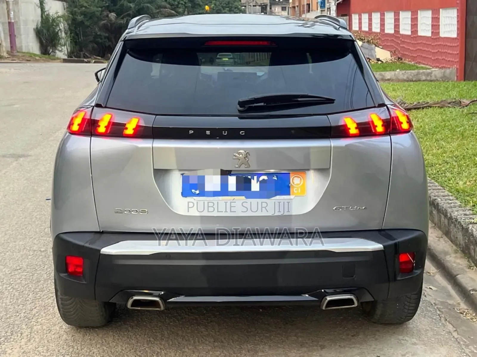 Peugeot 2008 2021 Gris