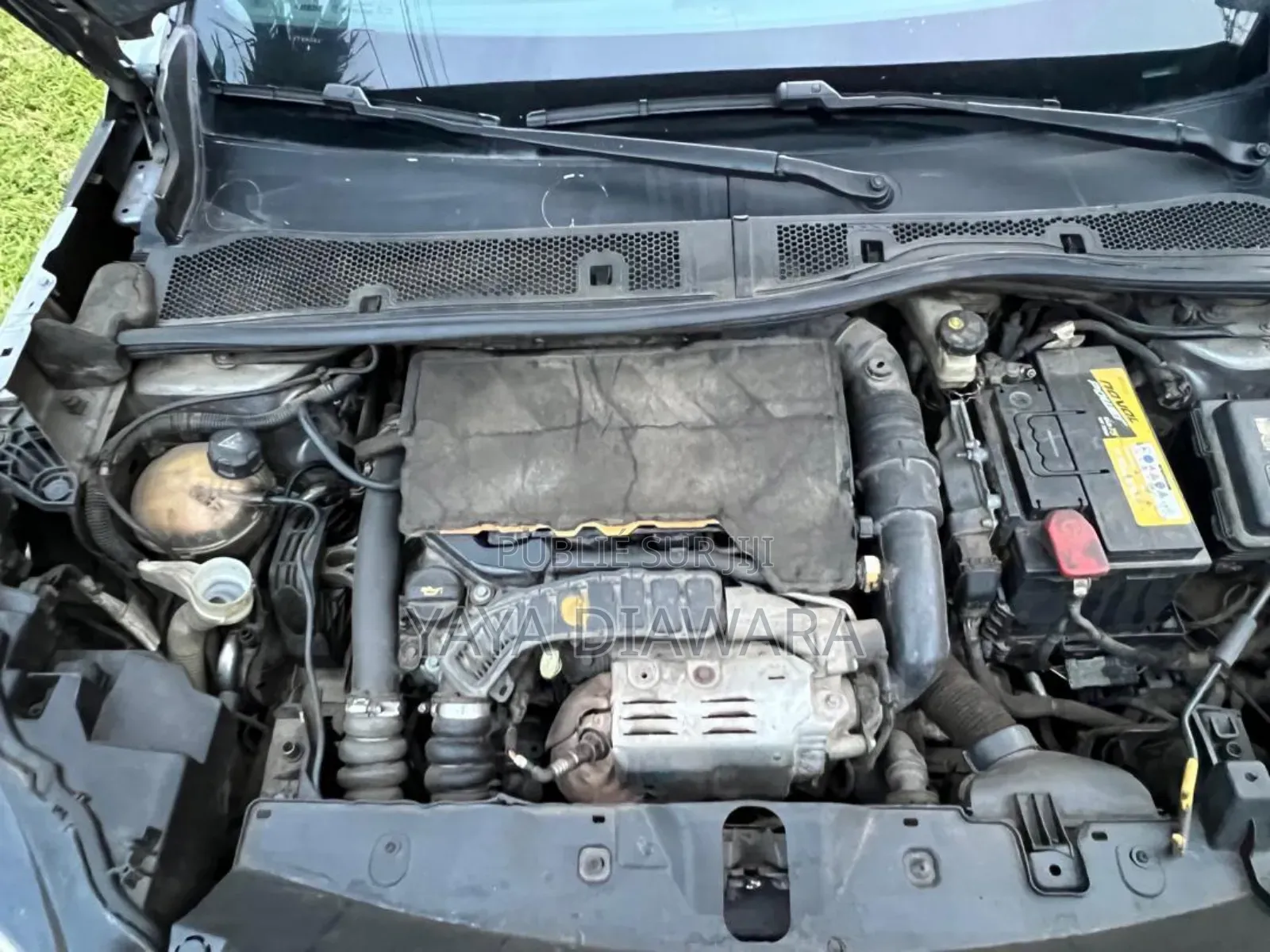 Peugeot 2008 2021 Gris