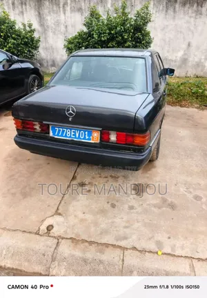Mercedes-Benz 190 2000 Noir