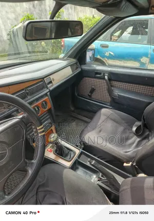 Mercedes-Benz 190 2000 Noir