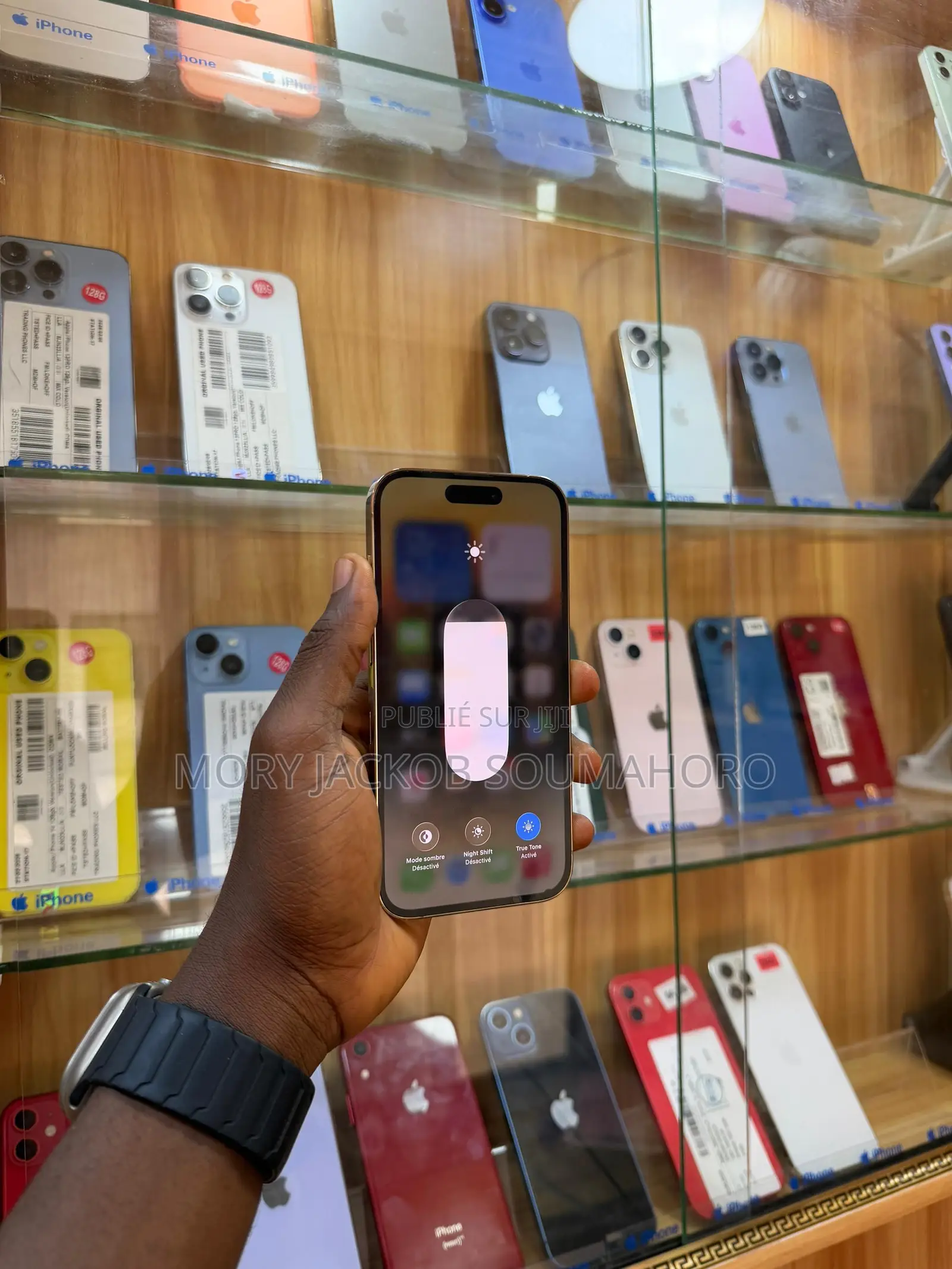 Nouveau Apple iPhone 14 Pro 128 GB Doré