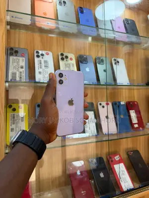 Apple iPhone 11 64 GB Violet