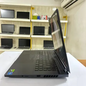 Nouveau Ordinateur portable Gigabyte Aorus 16GB Intel Core i7 SSD 1T