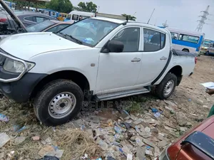 Mitsubishi L200 2005 Blanc