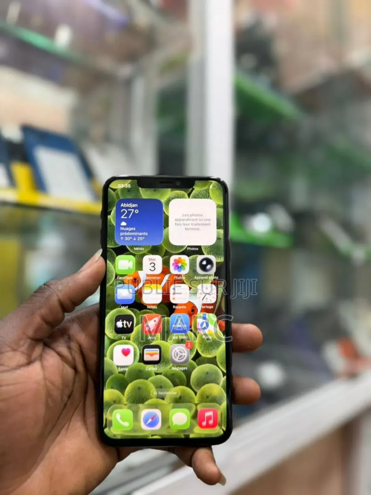 Nouveau Apple iPhone 11 Pro Max 64 GB Noir
