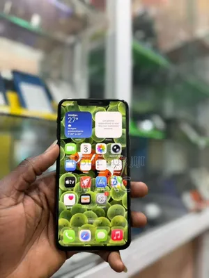 Nouveau Apple iPhone 11 Pro Max 64 GB Noir