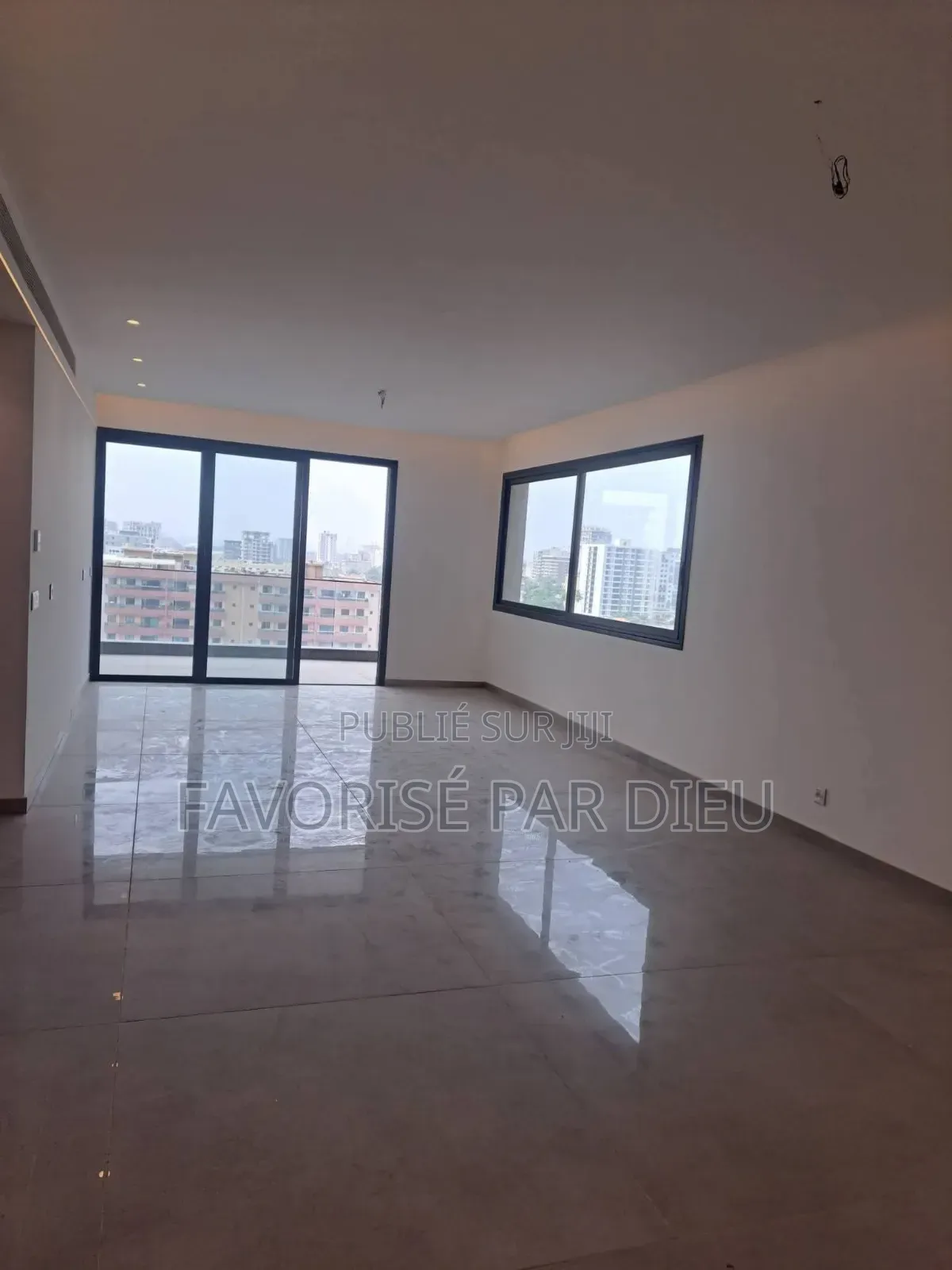 3chbre Appartement dans Marcory à Louer