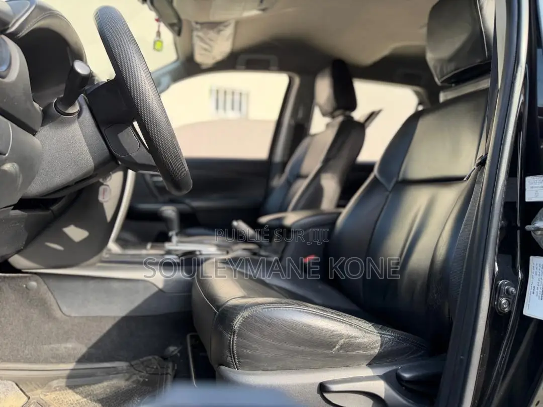 Toyota Fortuner 2019 Noir
