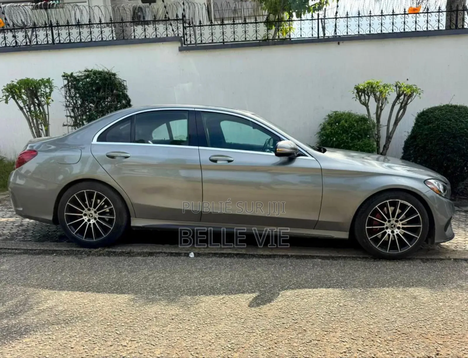 Mercedes-Benz C300 Base 4Matic Sedan AWD (2.0L 4cyl 7A) 2017 Beige