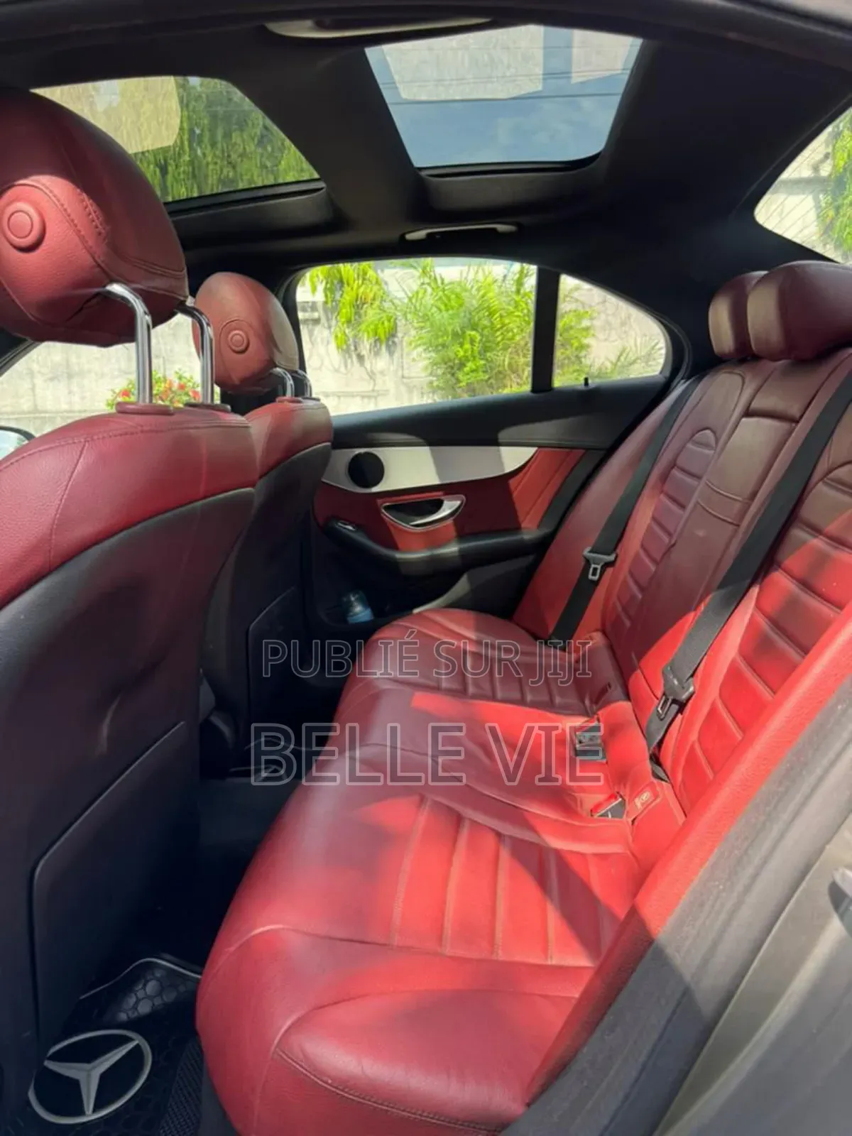 Mercedes-Benz C300 Base 4Matic Sedan AWD (2.0L 4cyl 7A) 2017 Beige