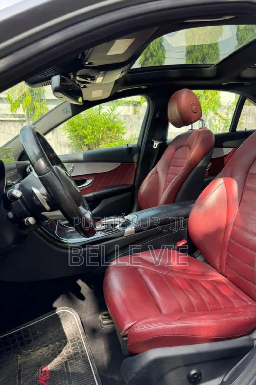 Mercedes-Benz C300 Base 4Matic Sedan AWD (2.0L 4cyl 7A) 2017 Beige