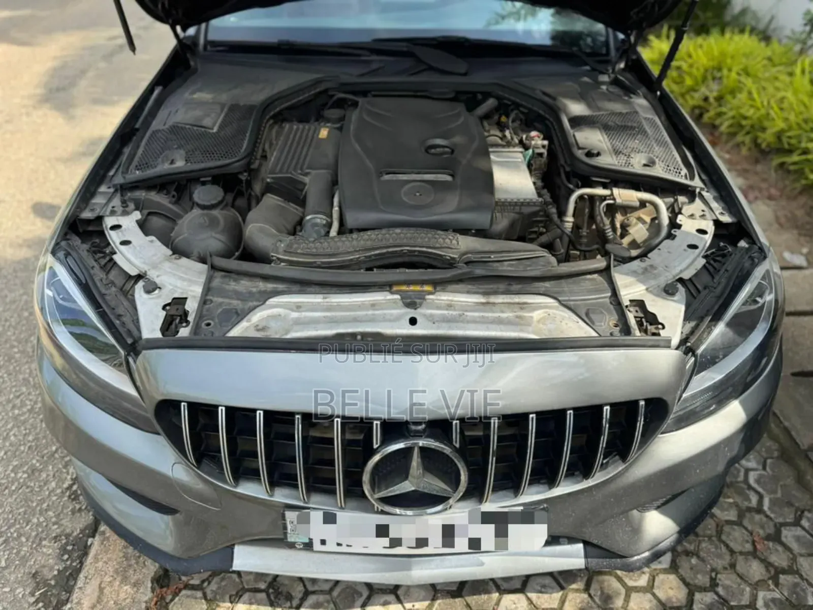 Mercedes-Benz C300 Base 4Matic Sedan AWD (2.0L 4cyl 7A) 2017 Beige