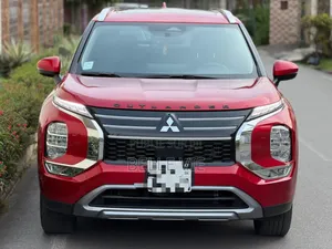 Mitsubishi Outlander ES 2025 Rouge