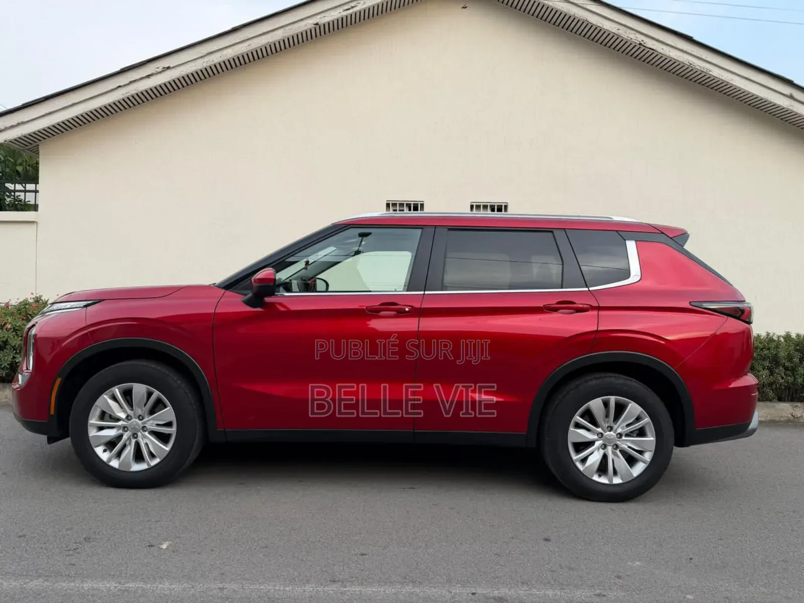 Mitsubishi Outlander ES 2025 Rouge