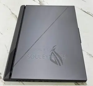 Ordinateur portable Asus ROG Strix G731G 32GB Intel Core i9 SSD 1T