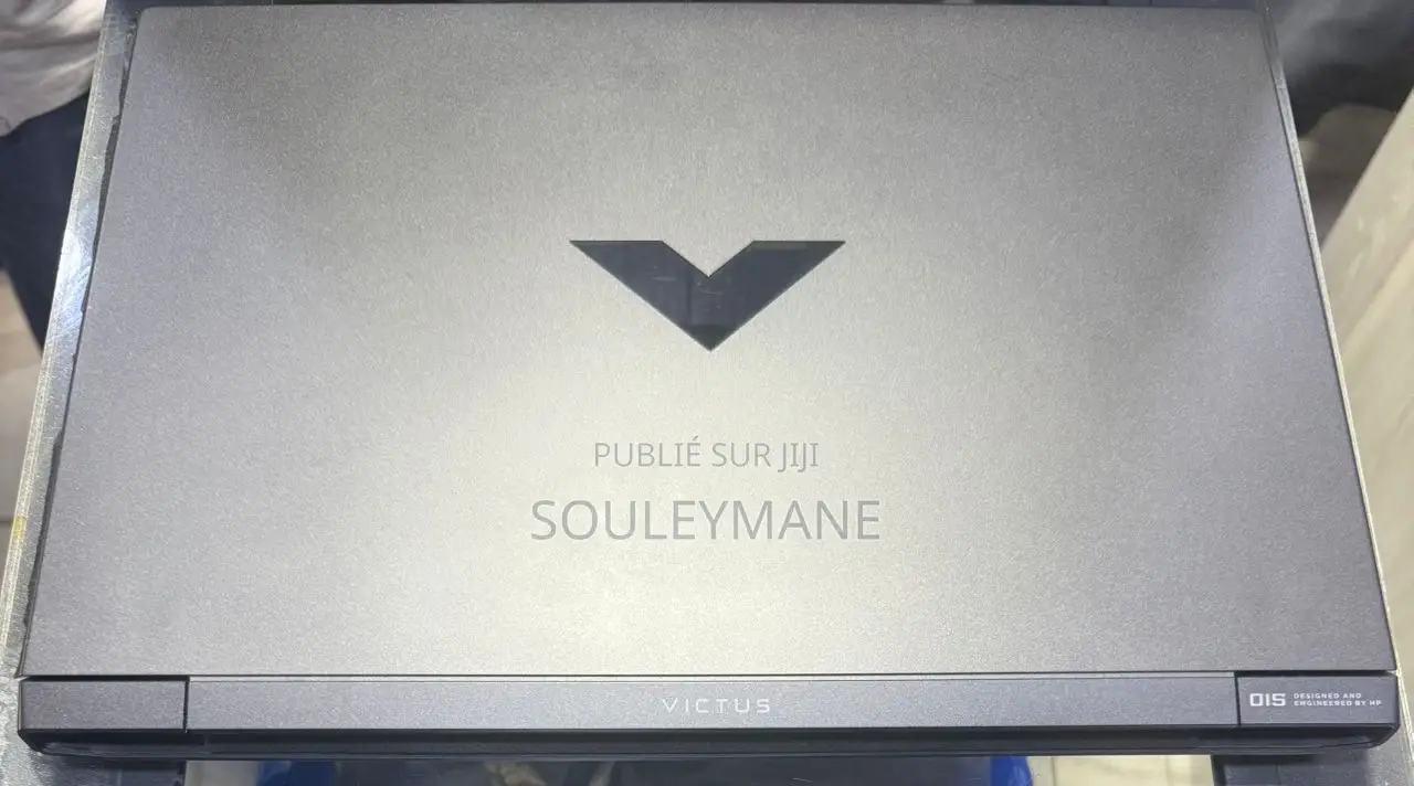 Nouveau Ordinateur portable HP Victus 15 16GB Intel Core i7 SSD 512GB