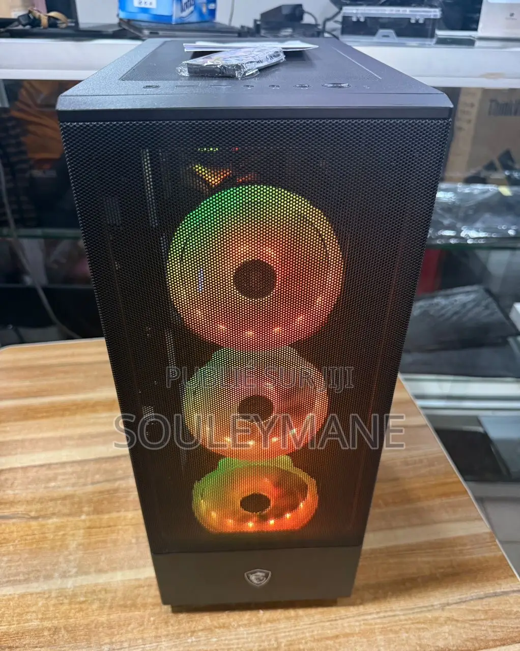 Nouveau Asus ROG STRIX GD30CI 16GB AMD Ryzen 7 SSD 1T