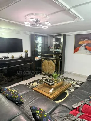 Furnished 1chbre Appartement dans Mt Services Location, Cocody à Louer