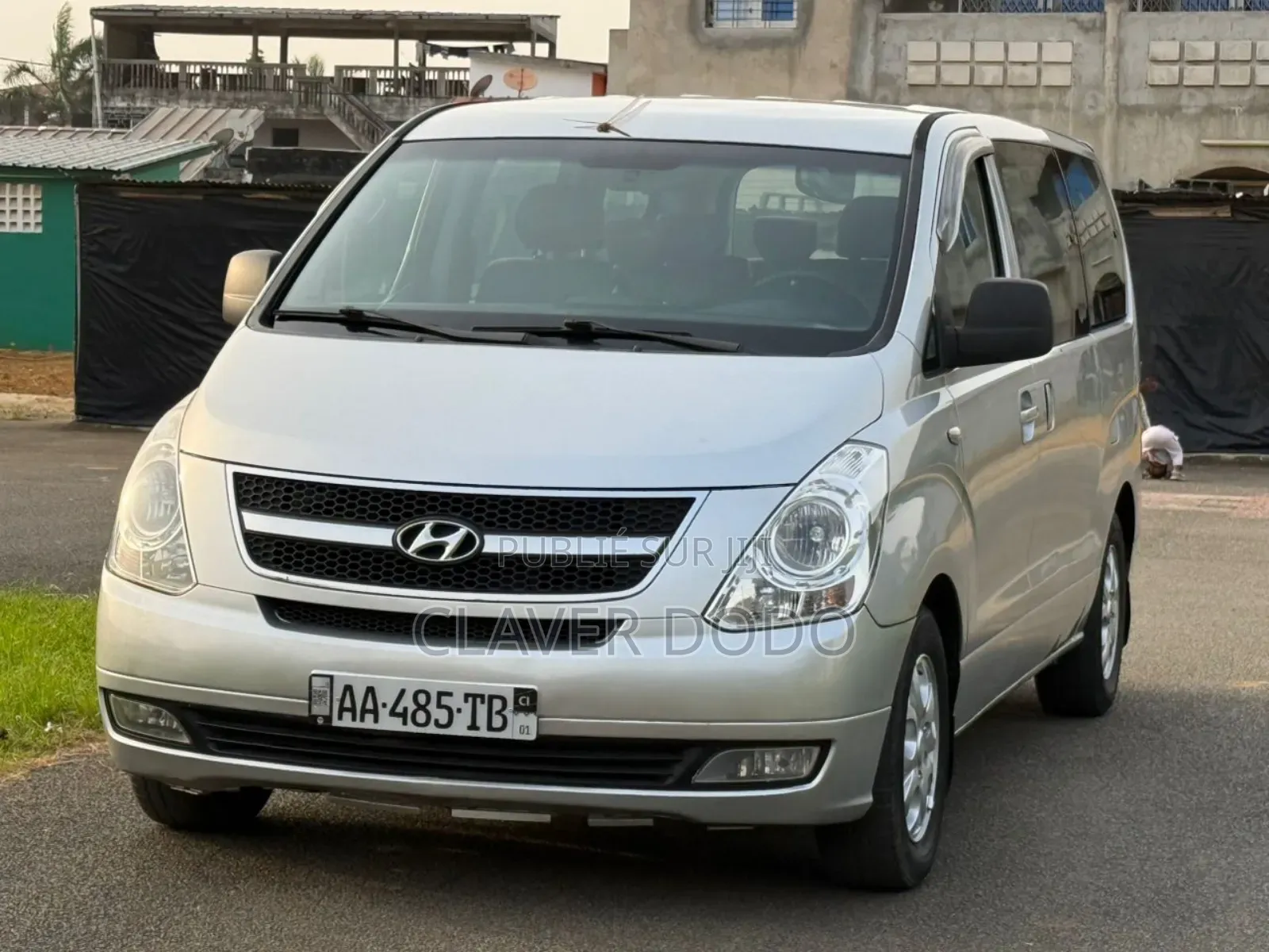 Hyundai Starex 2018 Argenté