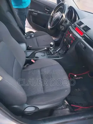 Mazda 3 2006 Blanc cassé