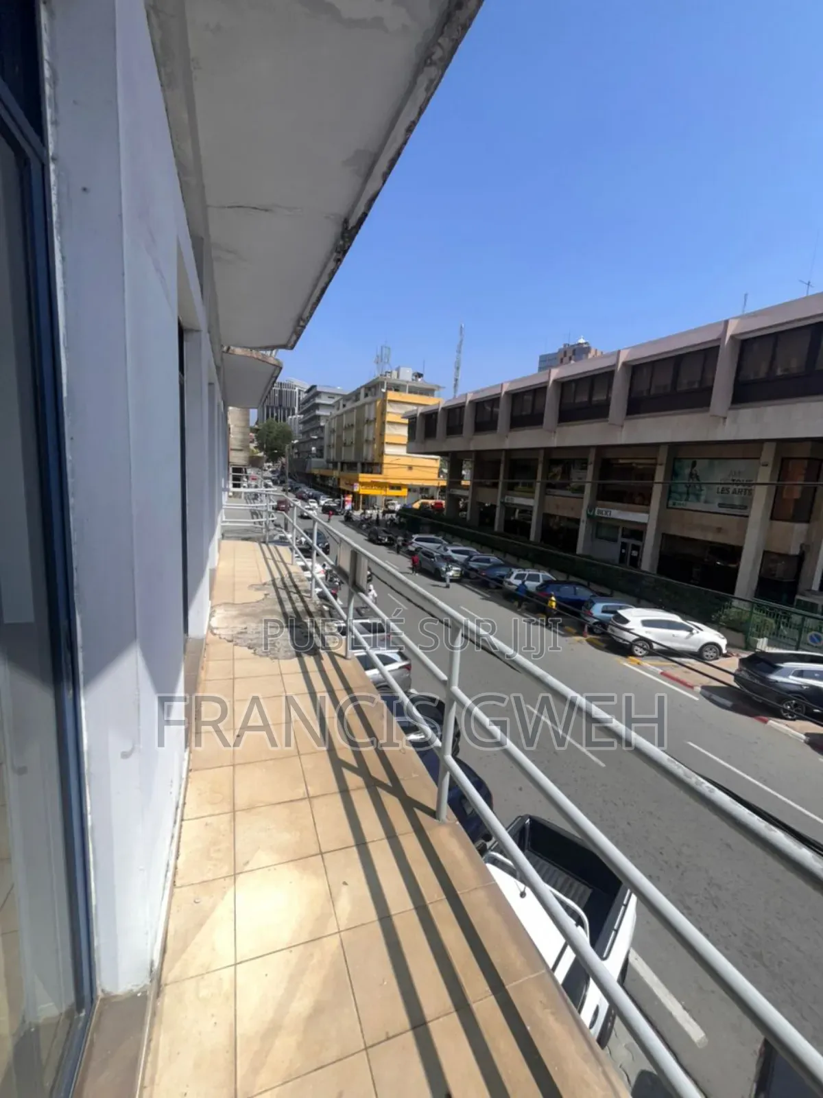 2chbre Appartement dans Francis Gweh, Cocody à Louer