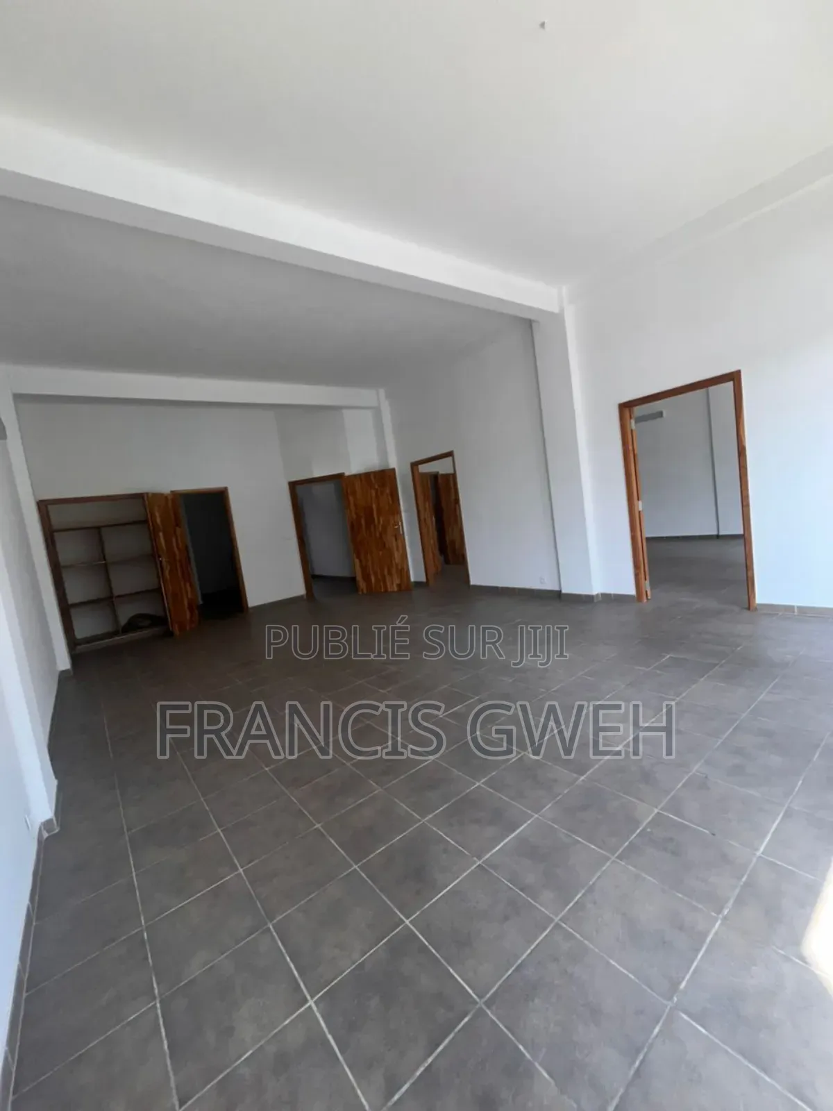 2chbre Appartement dans Francis Gweh, Cocody à Louer