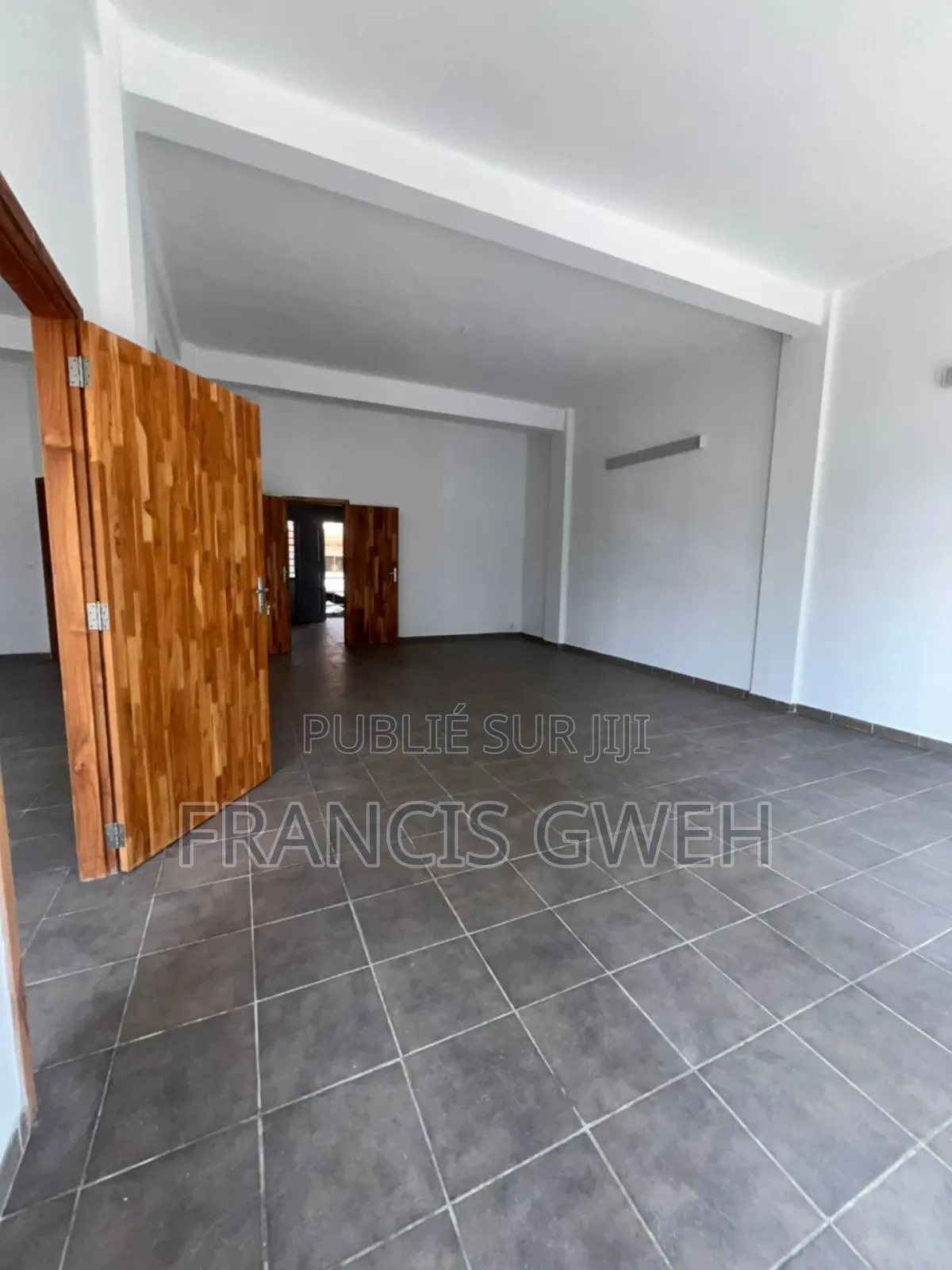 2chbre Appartement dans Francis Gweh, Cocody à Louer