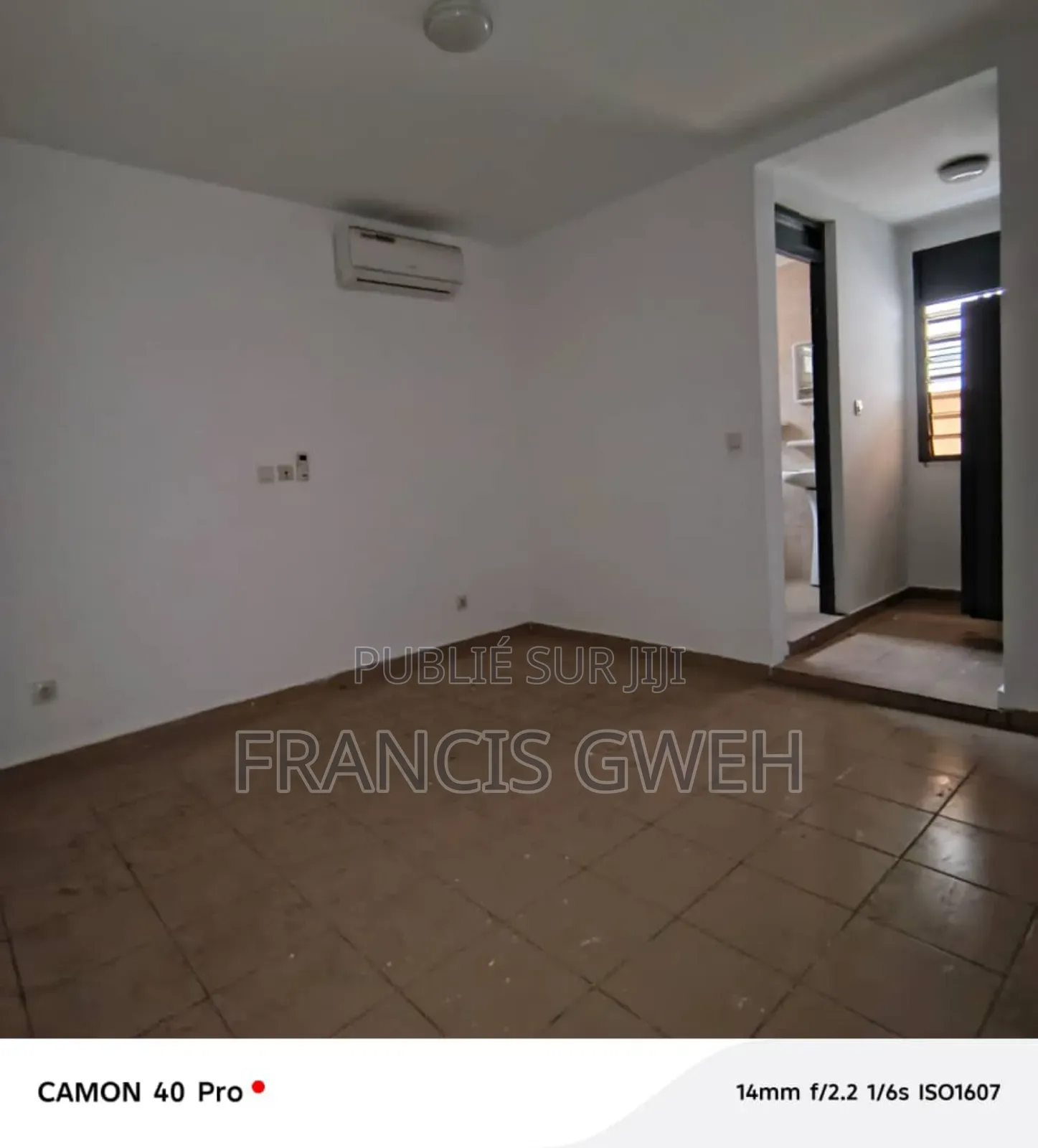 4chbre Duplex dans Francis Gweh, Cocody à Louer