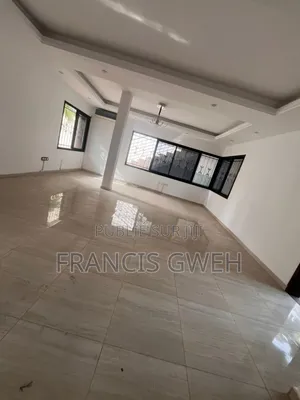 5chbre Duplex dans Francis Gweh, Cocody à Louer