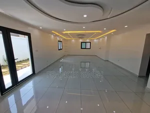 5chbre Duplex dans Francis Gweh, Cocody à Louer