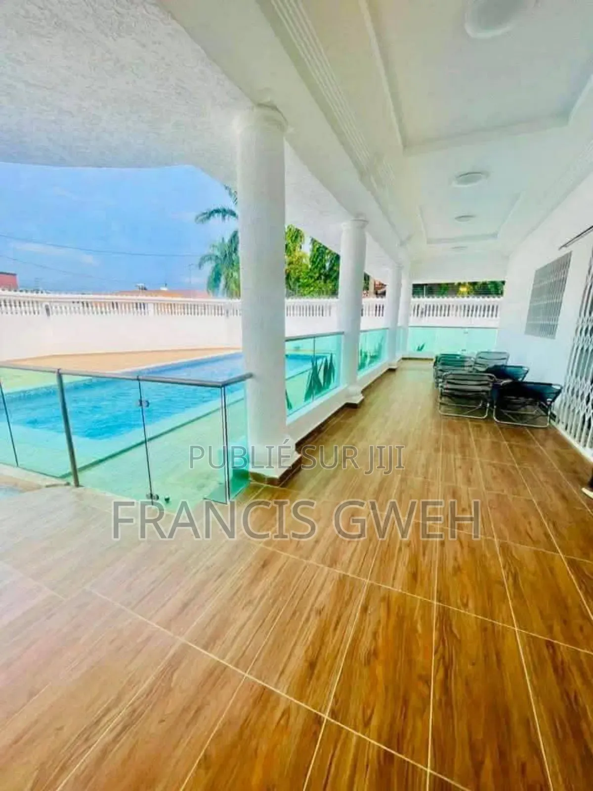 7chbre Duplex dans Francis Gweh, Cocody à Louer