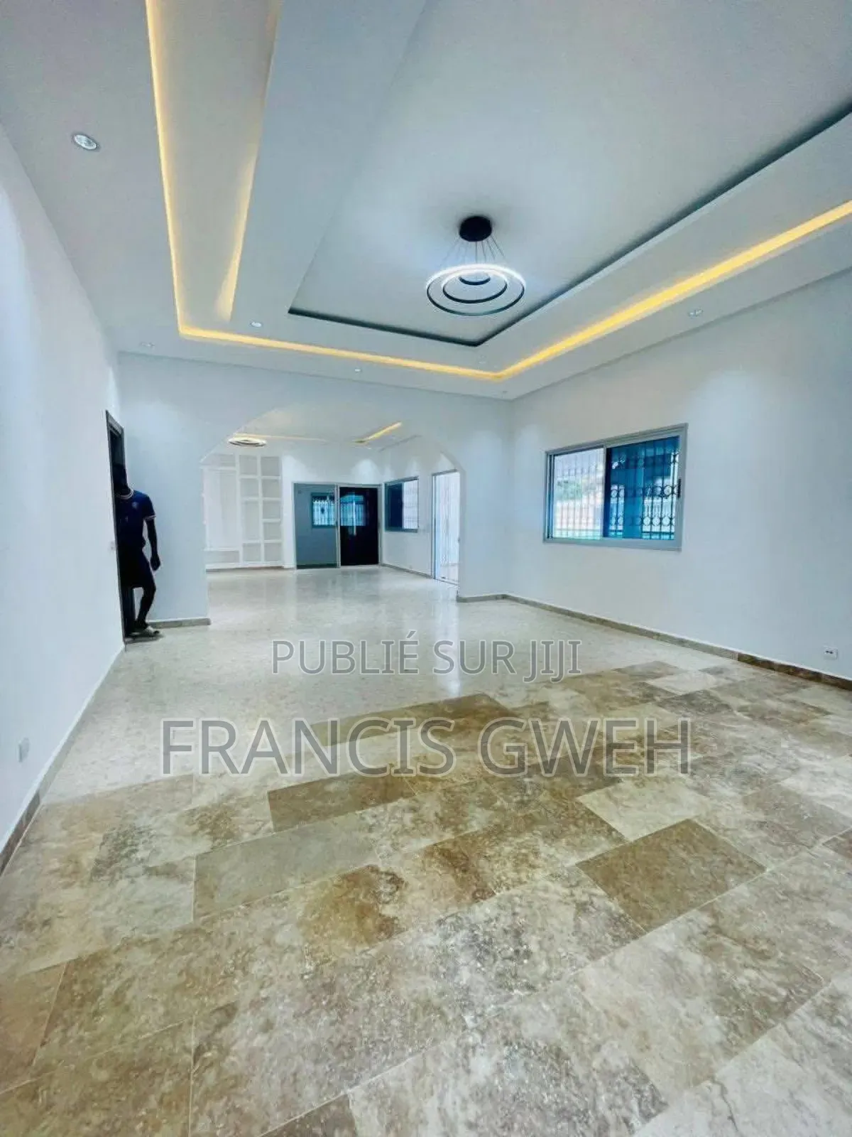 7chbre Duplex dans Francis Gweh, Cocody à Louer