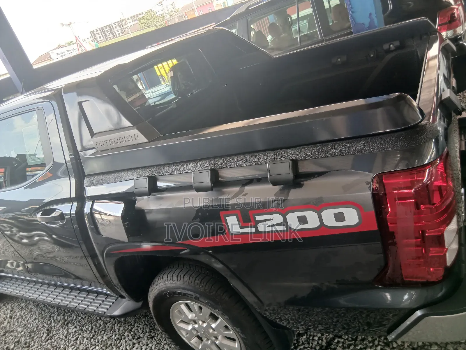 Mitsubishi L200 2024 Noir
