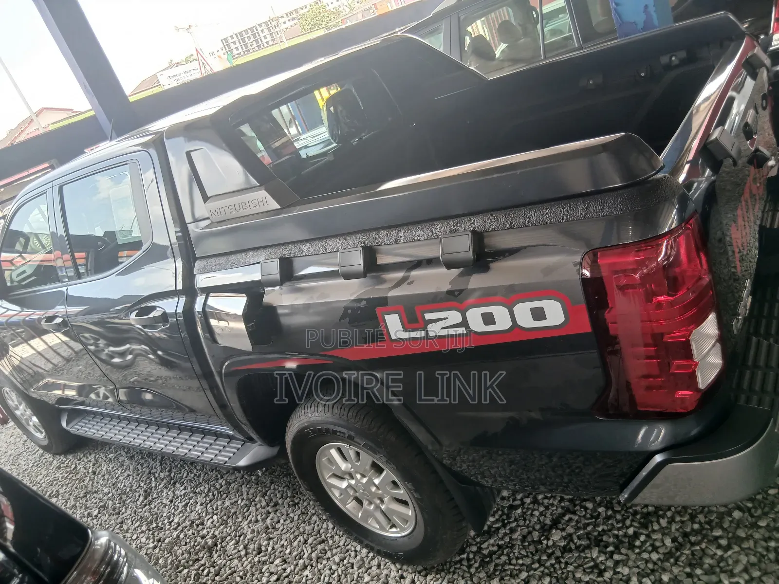 Mitsubishi L200 2024 Noir