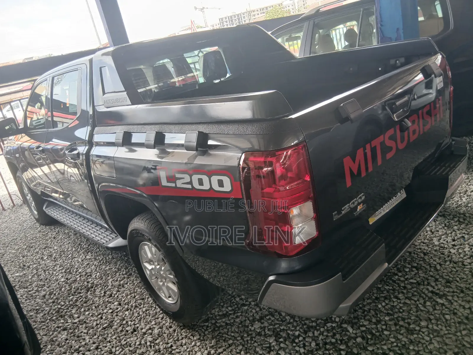 Mitsubishi L200 2024 Noir