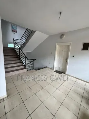 2chbre Appartement dans Francis Gweh, Cocody à Louer