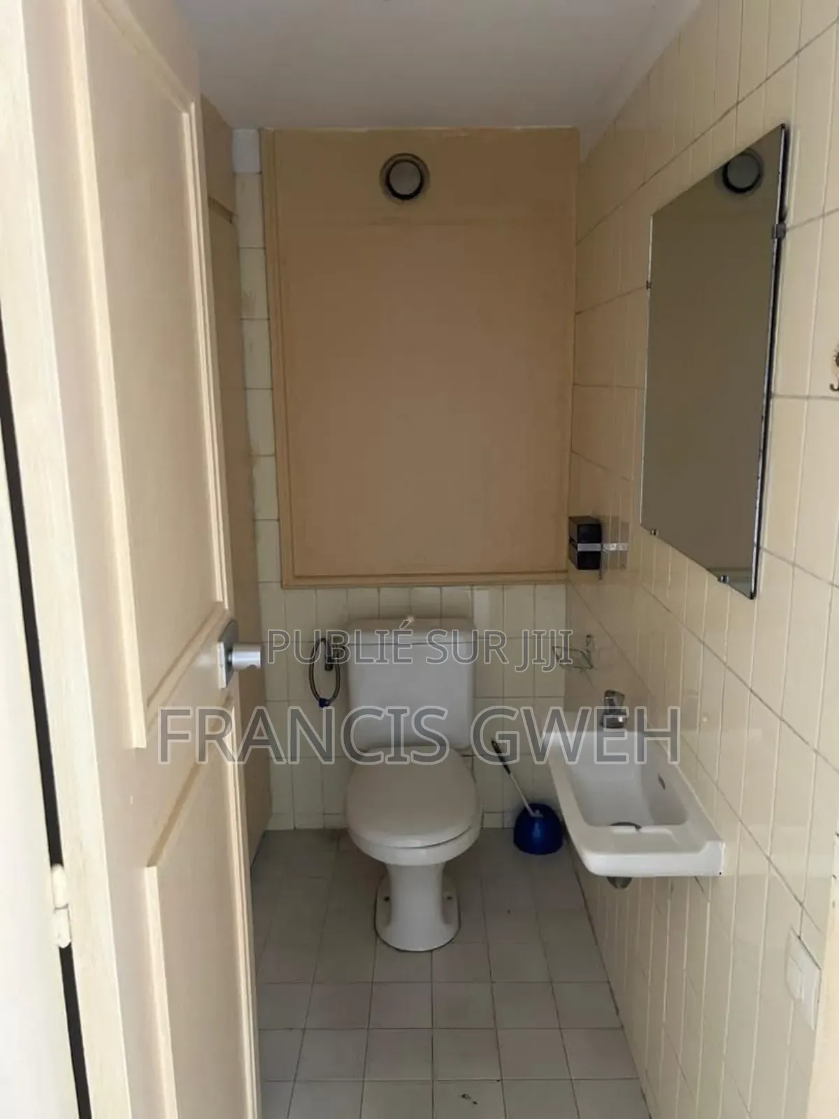 2chbre Appartement dans Francis Gweh, Cocody à Louer