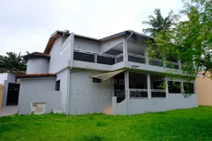 5chbre Duplex dans Francis Gweh, Cocody à Louer