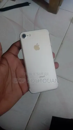 Apple iPhone 7 32 GB Doré