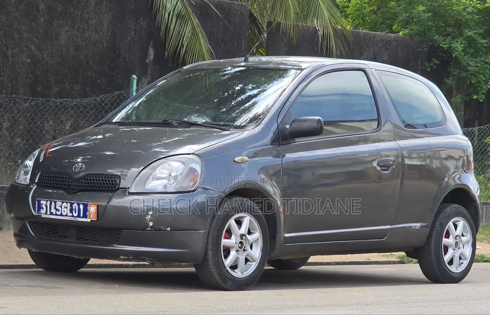 Toyota Yaris 1.4 2002 Gris
