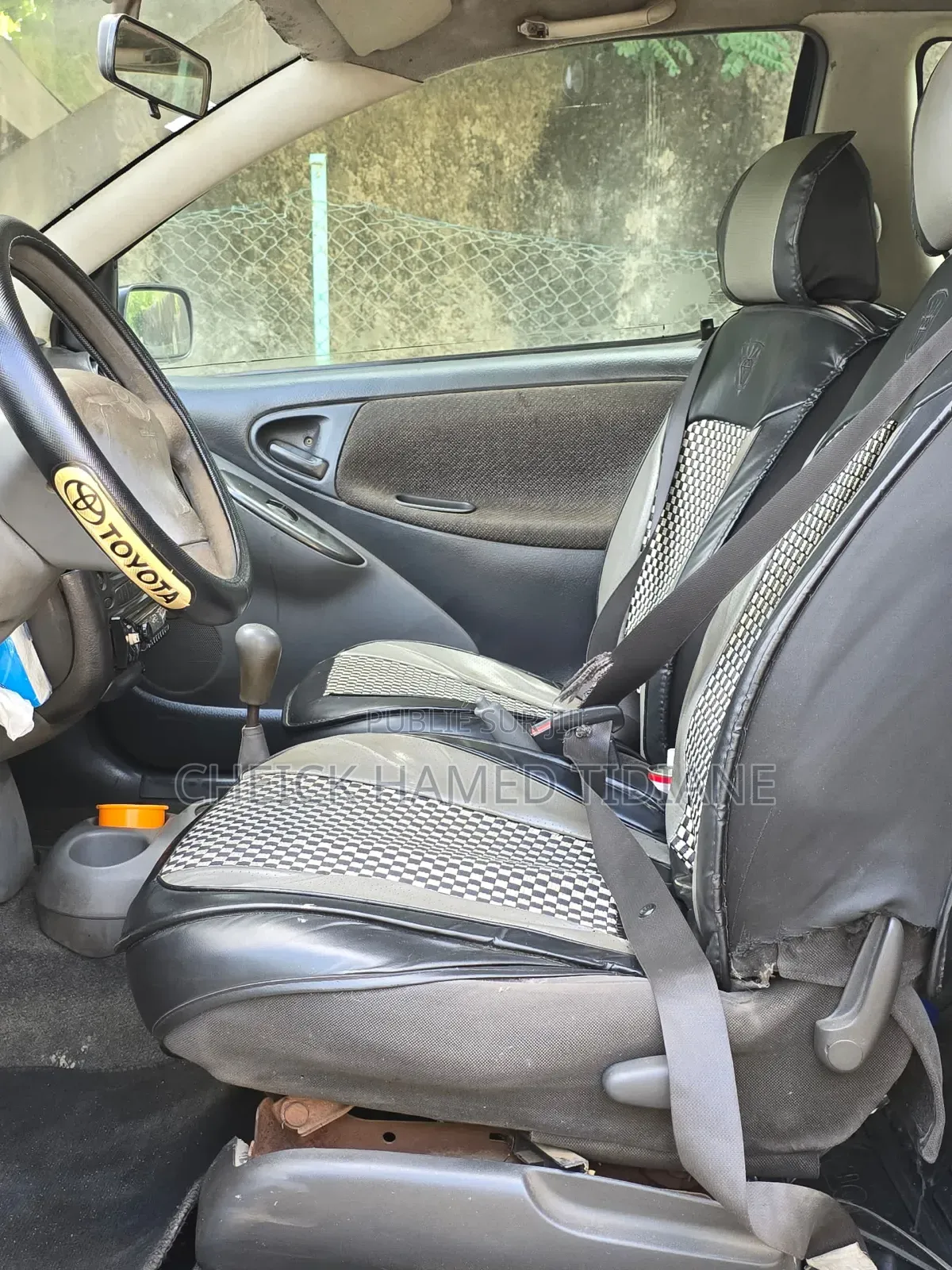 Toyota Yaris 1.4 2002 Gris